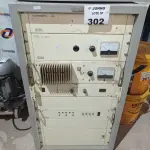 LOTE 302 - 01 TRANSMISSOR DE TV ANALÓGICO UHF 100WATTS MARCA LYS ELETRONIC. (NO ESTADO, LEILÃO NÃO TEM GARANTIA E NEM DEVOLUÇÃO, SUJEITO A POSSÍVEIS AVARIAS VISÍVEIS/OCULTAS E/OU AUSÊNCIA DE COMPONENTES).
