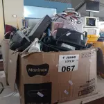 LOTE 067 - 01 LOTE COM MATERIAIS DIVERSOS. (NO ESTADO, LEILÃO NÃO TEM GARANTIA E NEM DEVOLUÇÃO, SUJEITO A POSSÍVEIS AVARIAS VISÍVEIS/OCULTAS E/OU AUSÊNCIA DE COMPONENTES).