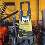 LOTE 343 - 01 LAVADORA DE ALTA PRESSÃO MARCA KARCHER 127V. (NO ESTADO, LEILÃO NÃO TEM GARANTIA E NEM DEVOLUÇÃO, SUJEITO A POSSÍVEIS AVARIAS VISÍVEIS/OCULTAS E/OU AUSÊNCIA DE COMPONENTES).