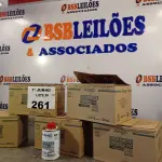 LOTE 261 - 01 LOTE COM VÁRIAS LATAS DE CATALISADOR VERNIZ “PU” MS 150ML. (NO ESTADO, LEILÃO NÃO TEM GARANTIA E NEM DEVOLUÇÃO, SUJEITO A POSSÍVEIS AVARIAS VISÍVEIS/OCULTAS E/OU AUSÊNCIA DE COMPONENTES).