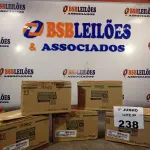 LOTE 238 - 01 LOTE COM VÁRIAS LATAS DE CATALISADOR VERNIZ “PU” MS 150ML. (NO ESTADO, LEILÃO NÃO TEM GARANTIA E NEM DEVOLUÇÃO, SUJEITO A POSSÍVEIS AVARIAS VISÍVEIS/OCULTAS E/OU AUSÊNCIA DE COMPONENTES).