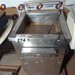 LOTE 274 - 01 FRITADEIRA ELÉTRICA. (NO ESTADO, LEILÃO NÃO TEM GARANTIA E NEM DEVOLUÇÃO, SUJEITO A POSSÍVEIS AVARIAS VISÍVEIS/OCULTAS E/OU AUSÊNCIA DE COMPONENTES).
