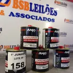 LOTE 158 - 05 LATAS DE CATALISADOR DE ALTA PERFORMANCE ANJO 900ML. (NO ESTADO, LEILÃO NÃO TEM GARANTIA E NEM DEVOLUÇÃO, SUJEITO A POSSÍVEIS AVARIAS VISÍVEIS/OCULTAS E/OU AUSÊNCIA DE COMPONENTES).