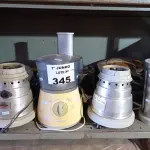 LOTE 345 - 02 SANDUICHEIRAS, 01 MULTIPROCESSADOR, 01 LIQUIDIFICADOR INDUSTRIAL E 04 BASES DE LIQUIDIFICADORES MARCAS E MODELOS DIVERSOS. (NO ESTADO, LEILÃO NÃO TEM GARANTIA E NEM DEVOLUÇÃO, SUJEITO A POSSÍVEIS AVARIAS VISÍVEIS/OCULTAS E/OU AUSÊNCIA DE COMPONENTES).