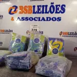 LOTE 229 - 06 PACOTES DE LUVAS DE LÁTEX SILVER SENDO: 04 TAMANHO “P” E 02 TAMANHO “G”. (NO ESTADO, LEILÃO NÃO TEM GARANTIA E NEM DEVOLUÇÃO, SUJEITO A POSSÍVEIS AVARIAS VISÍVEIS/OCULTAS E/OU AUSÊNCIA DE COMPONENTES).
