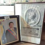 LOTE 326 - 01 QUADRO CHARLES-ETIENNE GAUCHER E 01 QUADRO DO HUGO CHAVES.  (NO ESTADO, LEILÃO NÃO TEM GARANTIA E NEM DEVOLUÇÃO, SUJEITO A POSSÍVEIS AVARIAS VISÍVEIS/OCULTAS E/OU AUSÊNCIA DE COMPONENTES).