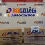 LOTE 090 - 02 CAIXAS COM BISNAGAS DE ADESIVO PLÁSTICO PARA TUBOS E CONEXÕES DE PVC RÍGIDO 75G 30 UNIDADES CADA. (NO ESTADO, LEILÃO NÃO TEM GARANTIA E NEM DEVOLUÇÃO, SUJEITO A POSSÍVEIS AVARIAS VISÍVEIS/OCULTAS E/OU AUSÊNCIA DE COMPONENTES).