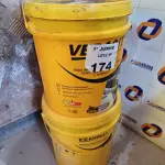LOTE 174 - 01 BALDE DE MASSA ASFÁLTICA E 01 BALDE DE ADITIVO IMPERMEABILIZANTE PARA CONCRETOS E ARGAMASSAS 18L. (NO ESTADO, LEILÃO NÃO TEM GARANTIA E NEM DEVOLUÇÃO, SUJEITO A POSSÍVEIS AVARIAS VISÍVEIS/OCULTAS E/OU AUSÊNCIA DE COMPONENTES).