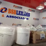 LOTE 250 - 02 FRASQUEIRAS SUPPLY CLEAN COM 04 REFIS. (NO ESTADO, LEILÃO NÃO TEM GARANTIA E NEM DEVOLUÇÃO, SUJEITO A POSSÍVEIS AVARIAS VISÍVEIS/OCULTAS E/OU AUSÊNCIA DE COMPONENTES).