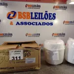 LOTE 311 - 02 FRASQUEIRAS SUPPLY CLEAN COM 04 REFIS. (NO ESTADO, LEILÃO NÃO TEM GARANTIA E NEM DEVOLUÇÃO, SUJEITO A POSSÍVEIS AVARIAS VISÍVEIS/OCULTAS E/OU AUSÊNCIA DE COMPONENTES).