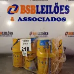 LOTE 218 - 06 LATAS DE ADESIVO ESTRUTURAL DE BASE EPÓXI MEDIA FLUIDEZ COMPONENTES A+B. (NO ESTADO, LEILÃO NÃO TEM GARANTIA E NEM DEVOLUÇÃO, SUJEITO A POSSÍVEIS AVARIAS VISÍVEIS/OCULTAS E/OU AUSÊNCIA DE COMPONENTES).