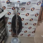 LOTE 304 - 01 ENCERADEIRA INDUSTRIAL. (NO ESTADO, LEILÃO NÃO TEM GARANTIA E NEM DEVOLUÇÃO, SUJEITO A POSSÍVEIS AVARIAS VISÍVEIS/OCULTAS E/OU AUSÊNCIA DE COMPONENTES).