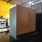 LOTE 268 - 02 BALCÕES BAIXOS EM MADEIRA COM 02 PORTAS CADA. (NO ESTADO, LEILÃO NÃO TEM GARANTIA E NEM DEVOLUÇÃO, SUJEITO A POSSÍVEIS AVARIAS VISÍVEIS/OCULTAS E/OU AUSÊNCIA DE COMPONENTES).