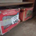 LOTE 142 - 02 CAIXAS DE ARGAMASSA POLIMÉRICA SENDO: DRYKOTEC 7700/5500. (NO ESTADO, LEILÃO NÃO TEM GARANTIA E NEM DEVOLUÇÃO, SUJEITO A POSSÍVEIS AVARIAS VISÍVEIS/OCULTAS E/OU AUSÊNCIA DE COMPONENTES).