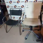 LOTE 336 - 02 CADEIRAS DE ESCRITÓRIO CROMADA SENDO 01 COM BASE GIRATÓRIA. (NO ESTADO, LEILÃO NÃO TEM GARANTIA E NEM DEVOLUÇÃO, SUJEITO A POSSÍVEIS AVARIAS VISÍVEIS/OCULTAS E/OU AUSÊNCIA DE COMPONENTES).