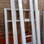 LOTE 385 - 01 CAMA BELICHE EM METAL SEM OS TRADO E COLCHÃO. (NO ESTADO, LEILÃO NÃO TEM GARANTIA E NEM DEVOLUÇÃO, SUJEITO A POSSÍVEIS AVARIAS VISÍVEIS/OCULTAS E/OU AUSÊNCIA DE COMPONENTES).