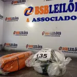 LOTE 135 - 01 BOLA DE BASQUETE E 01 BOLA DE FUTEBOL (NO ESTADO, LEILÃO NÃO TEM GARANTIA E NEM DEVOLUÇÃO, SUJEITO A POSSÍVEIS AVARIAS VISÍVEIS/OCULTAS E/OU AUSÊNCIA DE COMPONENTES).