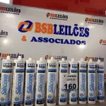 LOTE 160 - 10 TUBOS DE SILICONE ACÉTICO. (NO ESTADO, LEILÃO NÃO TEM GARANTIA E NEM DEVOLUÇÃO, SUJEITO A POSSÍVEIS AVARIAS VISÍVEIS/OCULTAS E/OU AUSÊNCIA DE COMPONENTES).