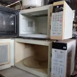 LOTE 107 - 02 MICRO-ONDAS, 01 PANIFICADORA E 01 PANELA ELÉTRICA MARCAS E MODELOS DIVERSOS PARA RETIRADA DE PEÇAS. (NO ESTADO, LEILÃO NÃO TEM GARANTIA E NEM DEVOLUÇÃO, SUJEITO A POSSÍVEIS AVARIAS VISÍVEIS/OCULTAS E/OU AUSÊNCIA DE COMPONENTES).