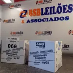 LOTE 069 - 02 CAIXAS COM BISNAGAS DE SILICONE ACÉTICO TRANSPARENTE 50G. (NO ESTADO, LEILÃO NÃO TEM GARANTIA E NEM DEVOLUÇÃO, SUJEITO A POSSÍVEIS AVARIAS VISÍVEIS/OCULTAS E/OU AUSÊNCIA DE COMPONENTES).