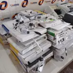 LOTE 113 - 01 LOTE COM VÁRIAS LUMINÁRIAS DE LED MARCAS E MODELOS DIVERSOS. (NO ESTADO, LEILÃO NÃO TEM GARANTIA E NEM DEVOLUÇÃO, SUJEITO A POSSÍVEIS AVARIAS VISÍVEIS/OCULTAS E/OU AUSÊNCIA DE COMPONENTES).