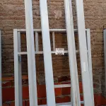 LOTE 385 - 01 CAMA BELICHE EM METAL SEM OS TRADO E COLCHÃO. (NO ESTADO, LEILÃO NÃO TEM GARANTIA E NEM DEVOLUÇÃO, SUJEITO A POSSÍVEIS AVARIAS VISÍVEIS/OCULTAS E/OU AUSÊNCIA DE COMPONENTES).