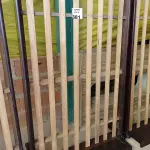 LOTE 381 - 01 CAMA DE SOLTEIRO EM IMBUIA DO POLO MADEIREIRO DO RIO GRANDE DO SUL. (NO ESTADO, LEILÃO NÃO TEM GARANTIA E NEM DEVOLUÇÃO, SUJEITO A POSSÍVEIS AVARIAS VISÍVEIS/OCULTAS E/OU AUSÊNCIA DE COMPONENTES).