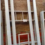 LOTE 384 - 01 CAMA BELICHE EM METAL SEM OS TRADO E COLCHÃO. (NO ESTADO, LEILÃO NÃO TEM GARANTIA E NEM DEVOLUÇÃO, SUJEITO A POSSÍVEIS AVARIAS VISÍVEIS/OCULTAS E/OU AUSÊNCIA DE COMPONENTES).