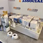 LOTE 189 - 01 LOTE COM GRANDE QUANTIDADE DE REFIL DE ETIQUETAS MODELO 16.26. (NO ESTADO, LEILÃO NÃO TEM GARANTIA E NEM DEVOLUÇÃO, SUJEITO A POSSÍVEIS AVARIAS VISÍVEIS/OCULTAS E/OU AUSÊNCIA DE COMPONENTES).