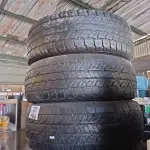 LOTE 194 - 04 PNEUS USADOS PARA CAMIONETE NAS MEDIDAS: 285/70/17. (NO ESTADO, LEILÃO NÃO TEM GARANTIA E NEM DEVOLUÇÃO, SUJEITO A POSSÍVEIS AVARIAS VISÍVEIS/OCULTAS E/OU AUSÊNCIA DE COMPONENTES).