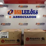 LOTE 254 - 02 CAIXAS COM BISNAGAS DE ÁLCOOL ETÍLICO HIDRATADO 70% ANTISSÉPTICO DE MÃOS 30 UNIDADES CADA. (NO ESTADO, LEILÃO NÃO TEM GARANTIA E NEM DEVOLUÇÃO, SUJEITO A POSSÍVEIS AVARIAS VISÍVEIS/OCULTAS E/OU AUSÊNCIA DE COMPONENTES).