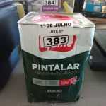 LOTE 383 - 01 LATA DE TINTA IQUINE PINTALAR FOSCO AVELUDADO INTERIORES NA COR BRANCO GELO 18L. (NO ESTADO, LEILÃO NÃO TEM GARANTIA E NEM DEVOLUÇÃO, SUJEITO A POSSÍVEIS AVARIAS VISÍVEIS/OCULTAS E/OU AUSÊNCIA DE COMPONENTES).