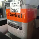 LOTE 365 - 01 LATA DE TEXTURATTO EFEITO BRILHO SUVINIL 24KG. (NO ESTADO, LEILÃO NÃO TEM GARANTIA E NEM DEVOLUÇÃO, SUJEITO A POSSÍVEIS AVARIAS VISÍVEIS/OCULTAS E/OU AUSÊNCIA DE COMPONENTES).