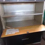 LOTE 396 - 01 ARMÁRIO DE AÇO COM 03 PORTAS. (NO ESTADO, LEILÃO NÃO TEM GARANTIA E NEM DEVOLUÇÃO, SUJEITO A POSSÍVEIS AVARIAS VISÍVEIS/OCULTAS E/OU AUSÊNCIA DE COMPONENTES).