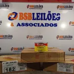 LOTE 182 - 03 CAIXAS COM ADESIVO PLÁSTICO 400G COM 06 LATAS CADA. (NO ESTADO, LEILÃO NÃO TEM GARANTIA E NEM DEVOLUÇÃO, SUJEITO A POSSÍVEIS AVARIAS VISÍVEIS/OCULTAS E/OU AUSÊNCIA DE COMPONENTES).