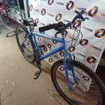 LOTE 229 - 01 BICICLETA ARO 26. (NO ESTADO, LEILÃO NÃO TEM GARANTIA E NEM DEVOLUÇÃO, SUJEITO A POSSÍVEIS AVARIAS VISÍVEIS/OCULTAS E/OU AUSÊNCIA DE COMPONENTES).