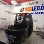LOTE 290 - 01 AIR FRY MARCA BRITÂNIA 220V. (NO ESTADO, LEILÃO NÃO TEM GARANTIA E NEM DEVOLUÇÃO, SUJEITO A POSSÍVEIS AVARIAS VISÍVEIS/OCULTAS E/OU AUSÊNCIA DE COMPONENTES).