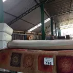 LOTE 195 - 01 TAPETE. (NO ESTADO, LEILÃO NÃO TEM GARANTIA E NEM DEVOLUÇÃO, SUJEITO A POSSÍVEIS AVARIAS VISÍVEIS/OCULTAS E/OU AUSÊNCIA DE COMPONENTES).