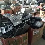 LOTE 400 - 01 LOTE COM GRANDE QUANTIDADE DE APARELHOS DE TELEFONE MARCAS E MODELOS DIVERSOS. (NO ESTADO, LEILÃO NÃO TEM GARANTIA E NEM DEVOLUÇÃO, SUJEITO A POSSÍVEIS AVARIAS VISÍVEIS/OCULTAS E/OU AUSÊNCIA DE COMPONENTES).