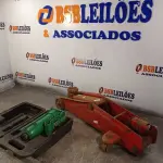 LOTE 264 - 02 MACACOS HIDRÁULICOS MARCAS E MODELOS DIVERSOS COM AVARIAS. (NO ESTADO, LEILÃO NÃO TEM GARANTIA E NEM DEVOLUÇÃO, SUJEITO A POSSÍVEIS AVARIAS VISÍVEIS/OCULTAS E/OU AUSÊNCIA DE COMPONENTES).