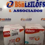 LOTE 204 - 02 CAIXAS COM LUVAS VINIFLEX TAMANHO “P” CONTENDO 10 PACOTES COM 100 UNIDADES CADA. (NO ESTADO, LEILÃO NÃO TEM GARANTIA E NEM DEVOLUÇÃO, SUJEITO A POSSÍVEIS AVARIAS VISÍVEIS/OCULTAS E/OU AUSÊNCIA DE COMPONENTES).