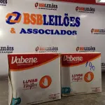 LOTE 408 - 02 CAIXAS COM LUVAS VINIFLEX TAMANHO “P” CONTENDO 10 PACOTES COM 100 UNIDADES CADA. (NO ESTADO, LEILÃO NÃO TEM GARANTIA E NEM DEVOLUÇÃO, SUJEITO A POSSÍVEIS AVARIAS VISÍVEIS/OCULTAS E/OU AUSÊNCIA DE COMPONENTES).