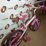 LOTE 222 - 01 BICICLETA INFANTIL ARO 16. (NO ESTADO, LEILÃO NÃO TEM GARANTIA E NEM DEVOLUÇÃO, SUJEITO A POSSÍVEIS AVARIAS VISÍVEIS/OCULTAS E/OU AUSÊNCIA DE COMPONENTES).