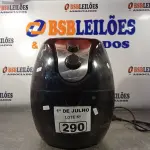 LOTE 290 - 01 AIR FRY MARCA BRITÂNIA 220V. (NO ESTADO, LEILÃO NÃO TEM GARANTIA E NEM DEVOLUÇÃO, SUJEITO A POSSÍVEIS AVARIAS VISÍVEIS/OCULTAS E/OU AUSÊNCIA DE COMPONENTES).
