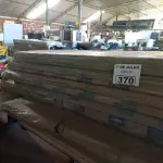 LOTE 370 - 01 LOTE COM VÁRIAS PEÇAS DE MOVEIS DESMONTADAS. (NO ESTADO, LEILÃO NÃO TEM GARANTIA E NEM DEVOLUÇÃO, SUJEITO A POSSÍVEIS AVARIAS VISÍVEIS/OCULTAS E/OU AUSÊNCIA DE COMPONENTES).