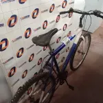 LOTE 288 - 01 BICICLETA ARO 26. (NO ESTADO, LEILÃO NÃO TEM GARANTIA E NEM DEVOLUÇÃO, SUJEITO A POSSÍVEIS AVARIAS VISÍVEIS/OCULTAS E/OU AUSÊNCIA DE COMPONENTES).