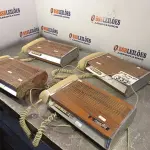 LOTE 332 - 04 APARELHOS DE TELEFONE ANTIGOS. (NO ESTADO, LEILÃO NÃO TEM GARANTIA E NEM DEVOLUÇÃO, SUJEITO A POSSÍVEIS AVARIAS VISÍVEIS/OCULTAS E/OU AUSÊNCIA DE COMPONENTES).