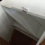LOTE 257 - 01 ARMÁRIO DE AÇO BAIXO COM 02 PORTAS E 02 PRATELEIRAS. (NO ESTADO, LEILÃO NÃO TEM GARANTIA E NEM DEVOLUÇÃO, SUJEITO A POSSÍVEIS AVARIAS VISÍVEIS/OCULTAS E/OU AUSÊNCIA DE COMPONENTES).