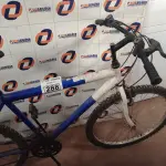 LOTE 288 - 01 BICICLETA ARO 26. (NO ESTADO, LEILÃO NÃO TEM GARANTIA E NEM DEVOLUÇÃO, SUJEITO A POSSÍVEIS AVARIAS VISÍVEIS/OCULTAS E/OU AUSÊNCIA DE COMPONENTES).