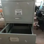LOTE 411 - 01 ARMÁRIO DE AÇO COM 04 GAVETAS. (NO ESTADO, LEILÃO NÃO TEM GARANTIA E NEM DEVOLUÇÃO, SUJEITO A POSSÍVEIS AVARIAS VISÍVEIS/OCULTAS E/OU AUSÊNCIA DE COMPONENTES).